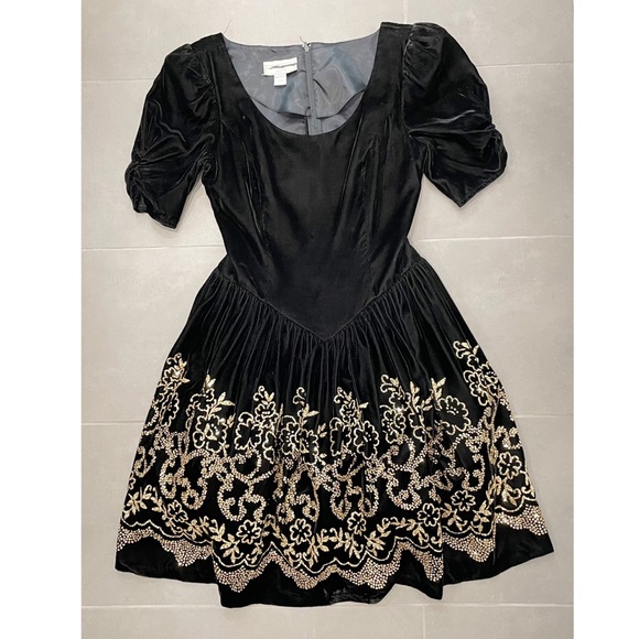 Jessica McClintock Gunne Sax Velvet Party Dress - Picture 1 of 9